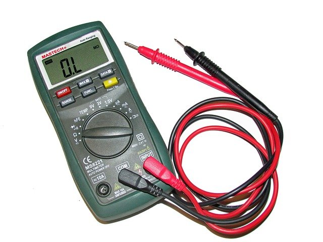 What will happen if the positive and negative connections on the voltmeter are reversed?